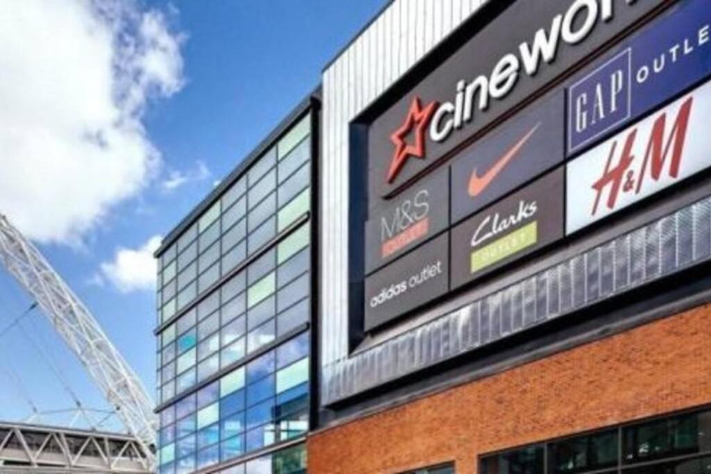 Stylish Wembley Stadium And Ovo Arena Apartment, ロンドン エクステリア 写真